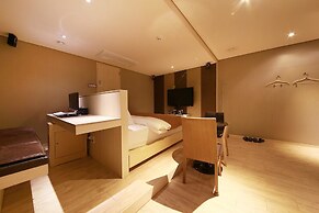Uijeongbu La Tree Hotel