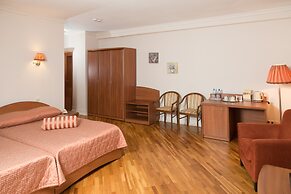 Luch Hotel