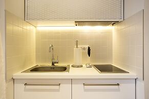 Atomic Apartment 01