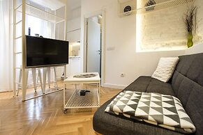 Atomic Apartment 01