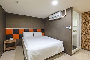 ELIM Hotel