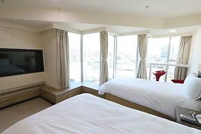 ELIM Hotel