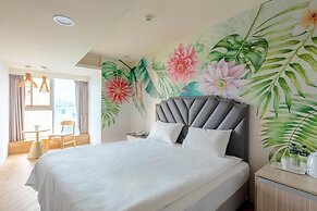 ELIM Hotel