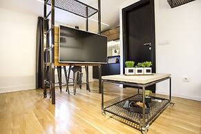 Atomic Apartment 02