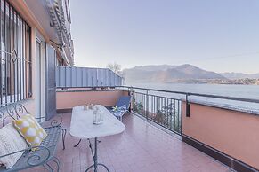 The Apple House