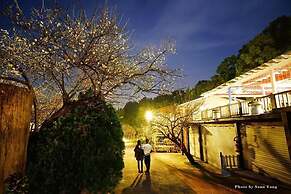 Maylin Resort