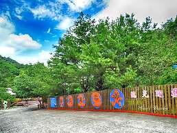 Maylin Resort