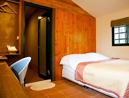 Maylin Resort