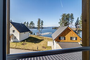 Lakeside Village Větrník
