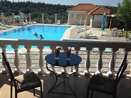 Ionis Hotel