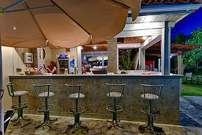 Ionis Hotel