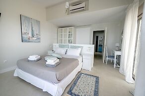 Akti Elia Villas