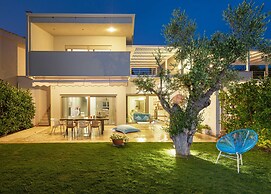 Akti Elia Villas