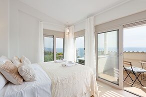 Akti Elia Villas