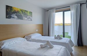 Villa de Arzua by gaiarooms