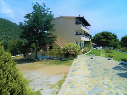 Asteri Studio's