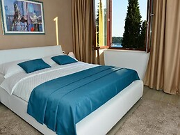 Villa King