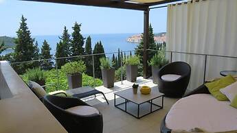 Villa King
