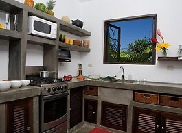 Casa Frangipani