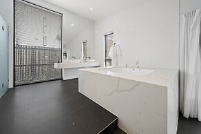 Hepburn Bathhouse & Spa Villas