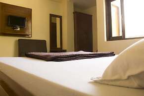 Hotel Hill Town