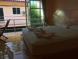 Palm Payom Village Resort
