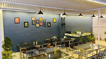 Hotel Pulse Inn