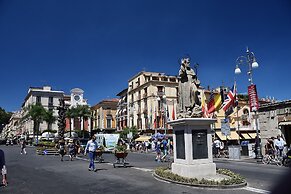 Maison Bon Bon