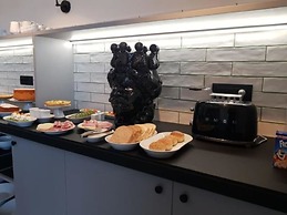 Maison Bon Bon