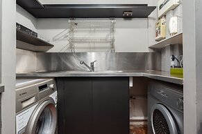 Wolroy House 206