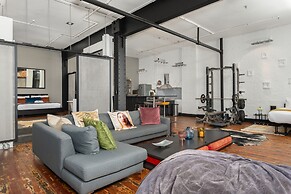 Wolroy House 206