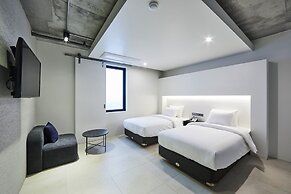 Hotel Intro