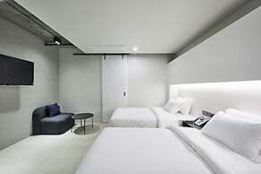 Hotel Intro