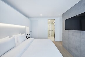 Hotel Intro