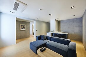 Hotel Intro