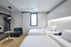 Hotel Intro