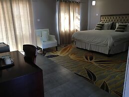 Shumba Lodge