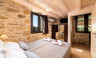Cretan Kera Villa Heated Pool