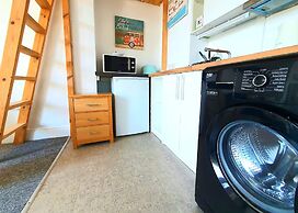 Reef Lodge Apartments