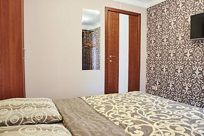 HotHos Hostel
