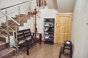 HotHos Hostel