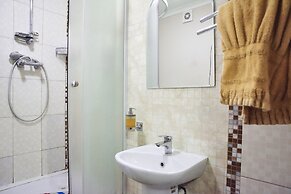 HotHos Hostel