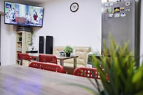 HotHos Hostel