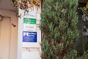 HotHos Hostel
