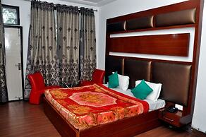 Hotel Bliss
