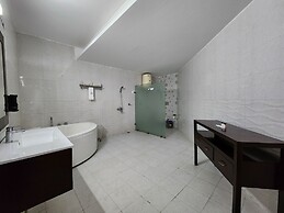 Hotel Bliss