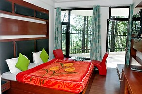 Hotel Bliss