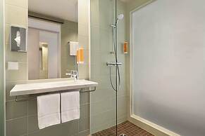 Super 8 by Wyndham Dresden