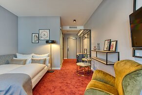 EMPA Boutique Hotel