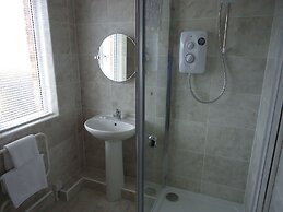 Royal Oak Hotel